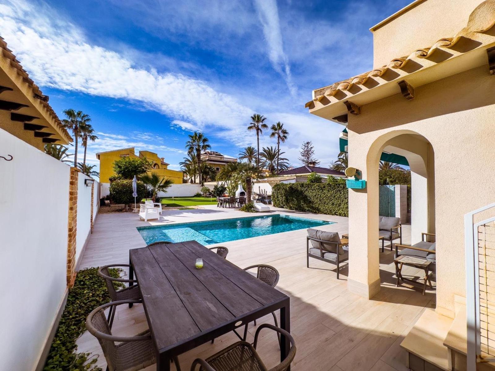 אוריהואלה Beach Villa Playa Flamenca מראה חיצוני תמונה